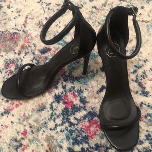 Black heel sandals